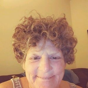 Meet your Posher, Candi